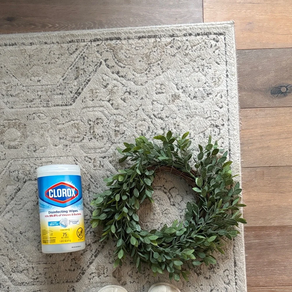 Clorox Festive Greenery Wreath
